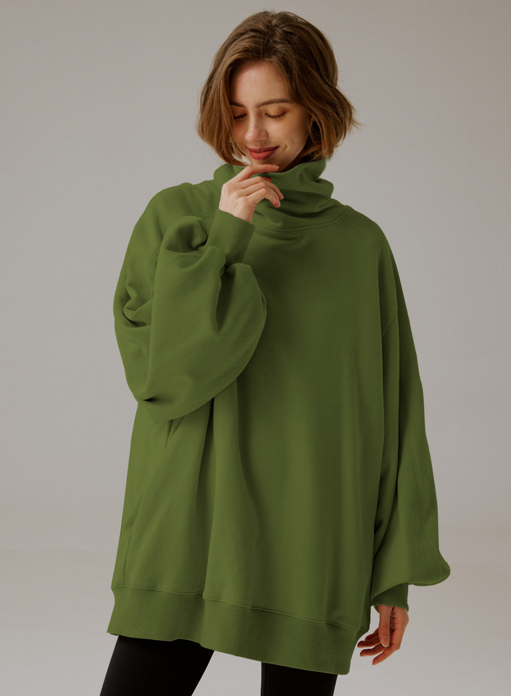 Oversize sweatshirt z kołnierzem - Elegancki komfort 