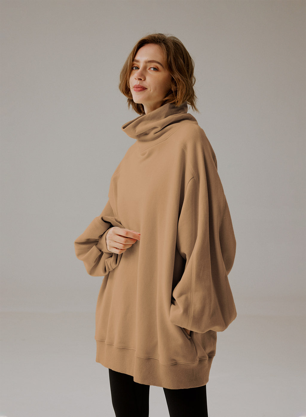 Oversize sweatshirt z kołnierzem - Elegancki komfort 